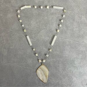 Vintage 70s White Onyx Aztec Pendant Necklace